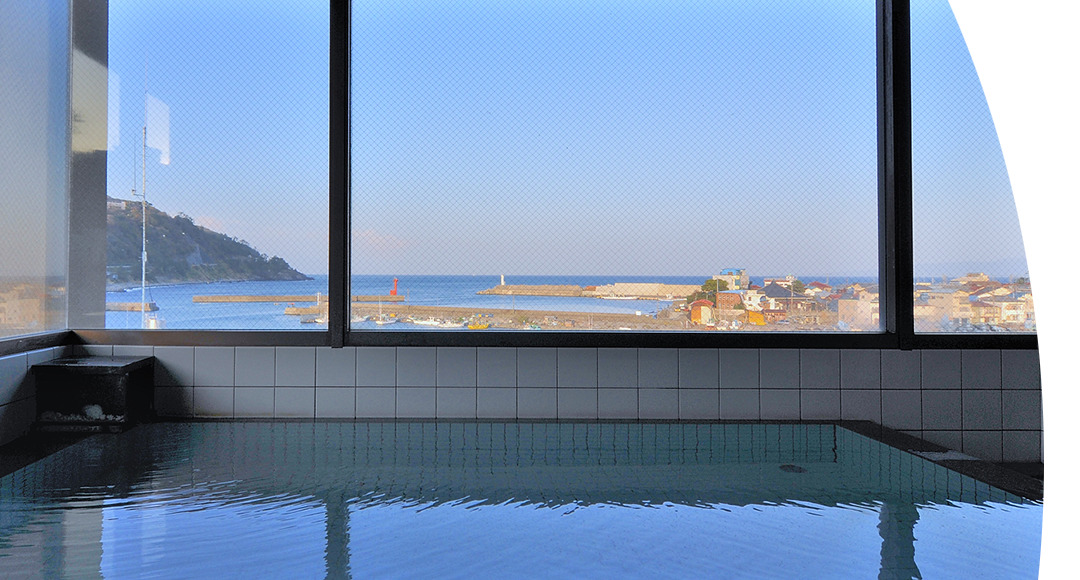 源泉かけ流しの天然温泉